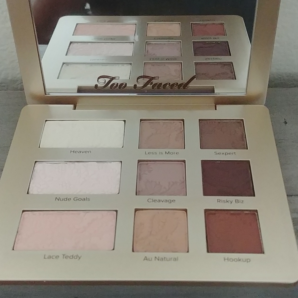 Too faced Natural Matte Eye Shadow Palette